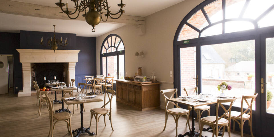 restaurant