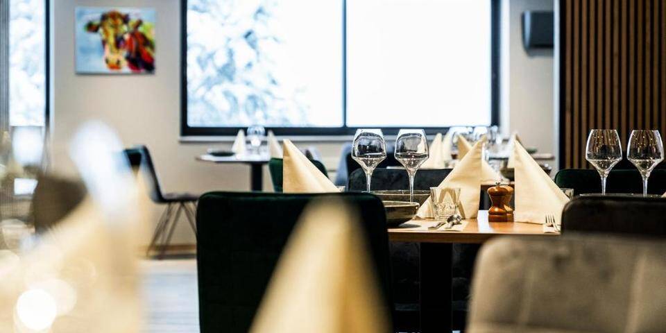 restaurant