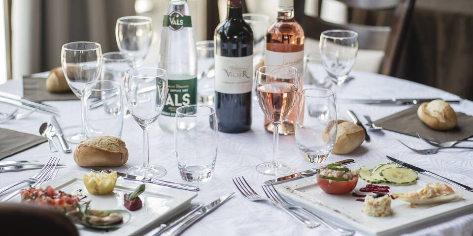 restaurant