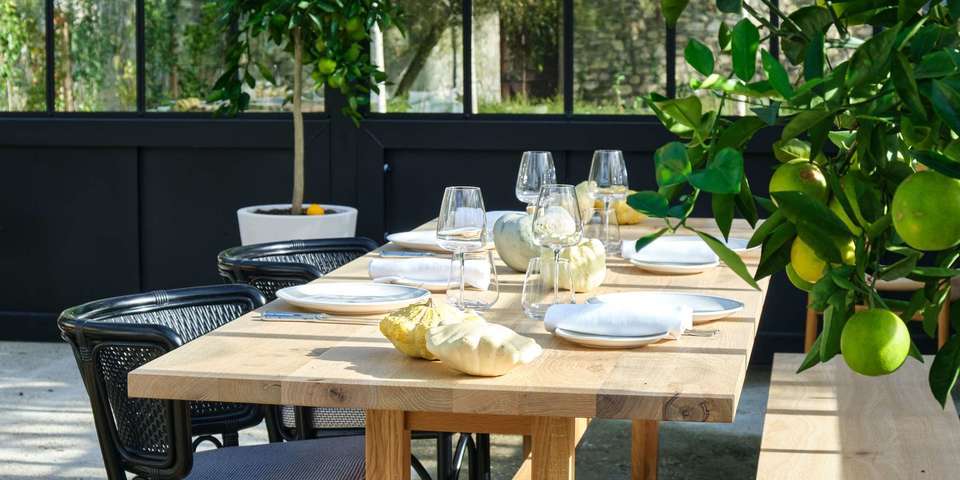 restaurant