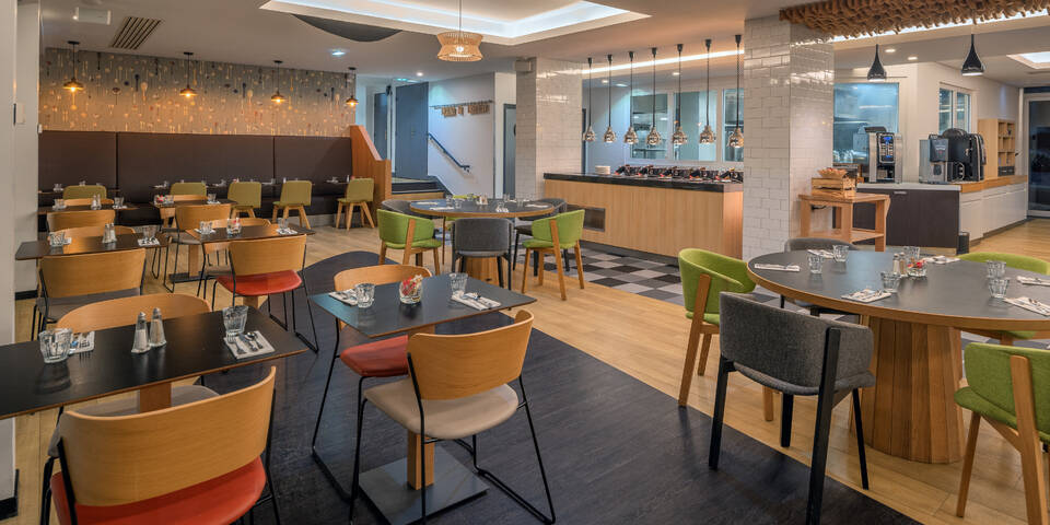 restaurant