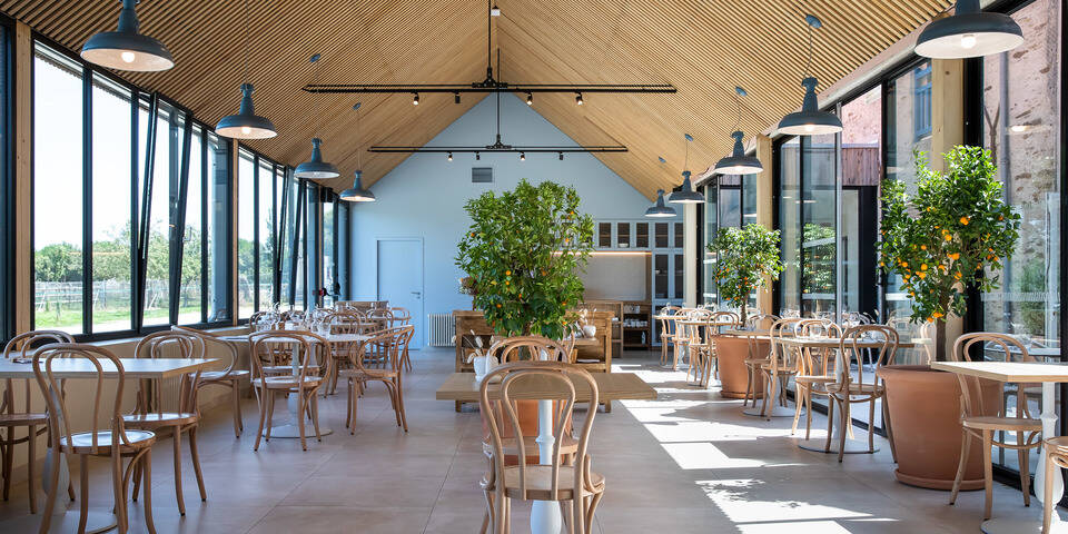 restaurant