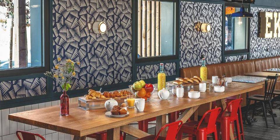 restaurant