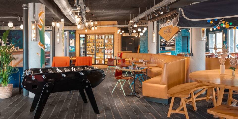 restaurant