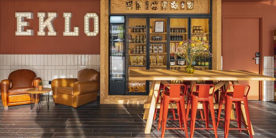 restaurant