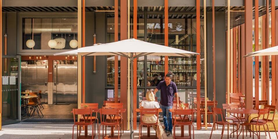 restaurant