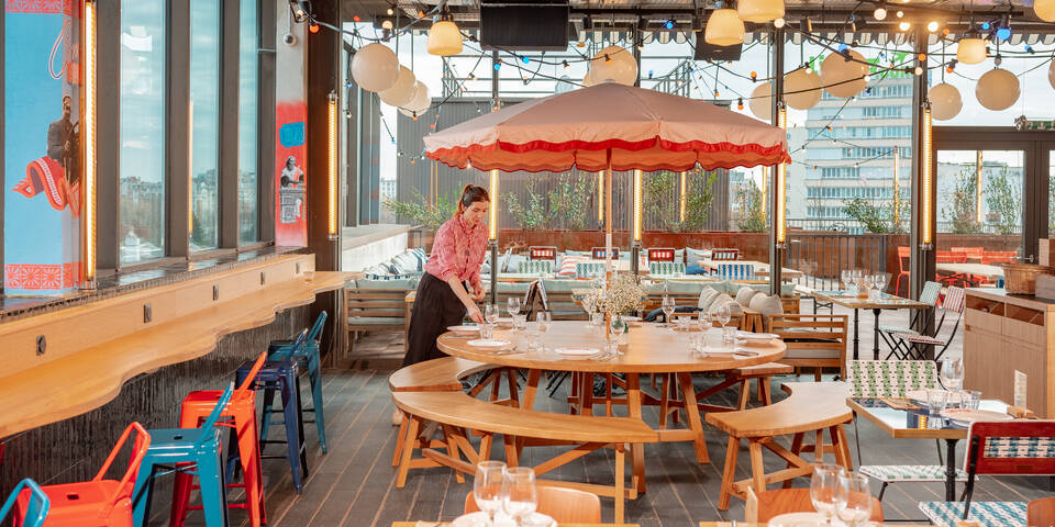 restaurant