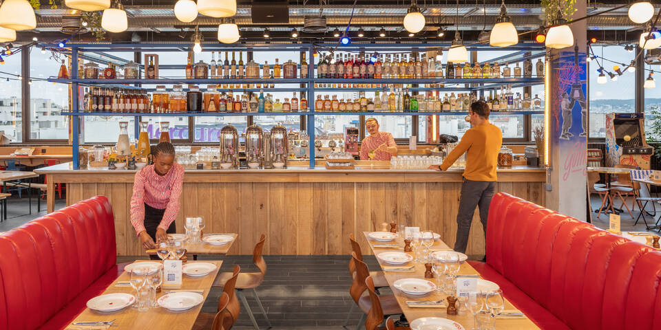 restaurant