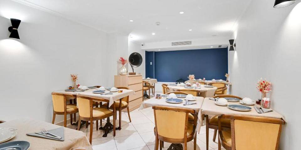 restaurant