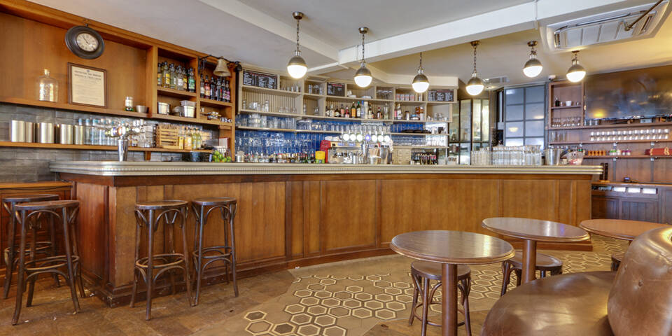 restaurant