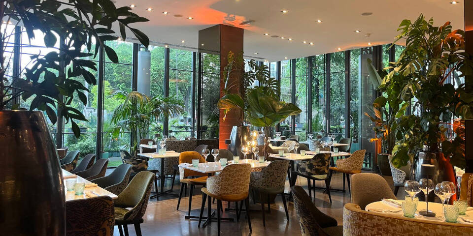 restaurant