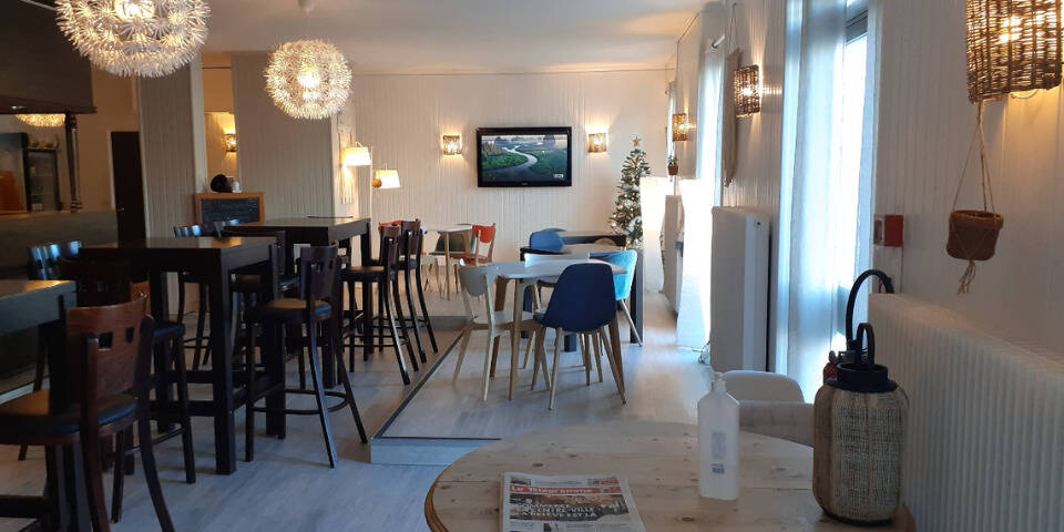 restaurant