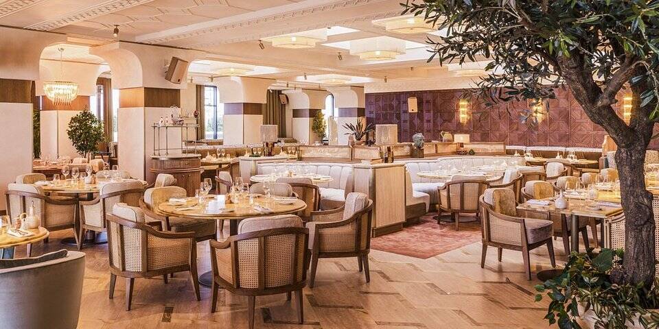 restaurant