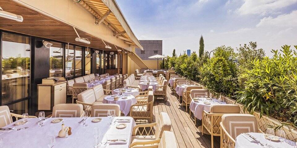 restaurant