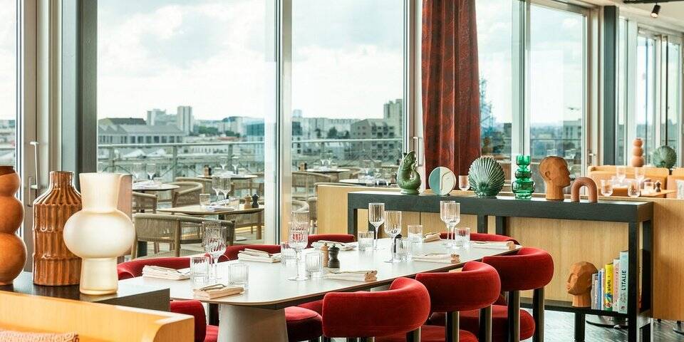 restaurant