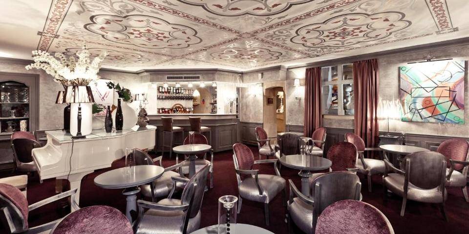 restaurant
