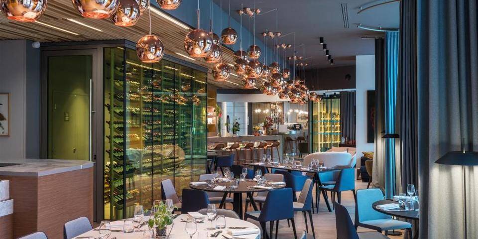 restaurant