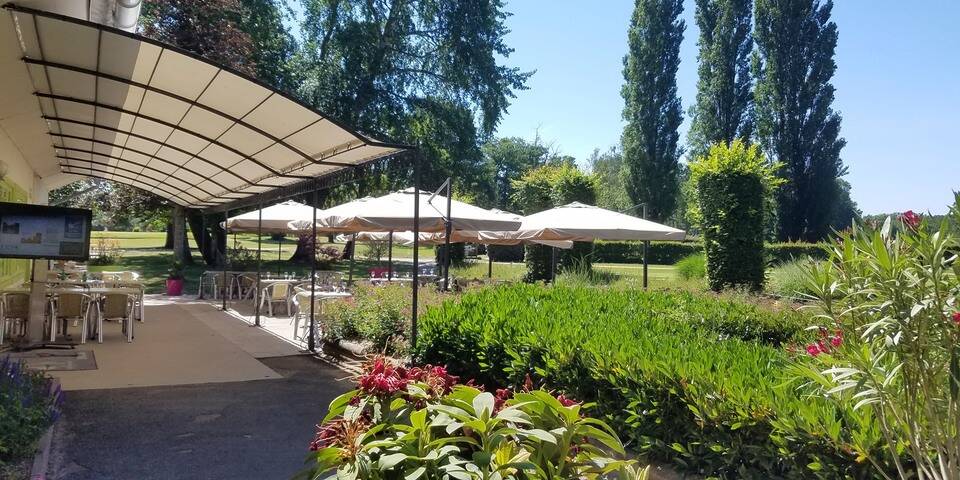 restaurant