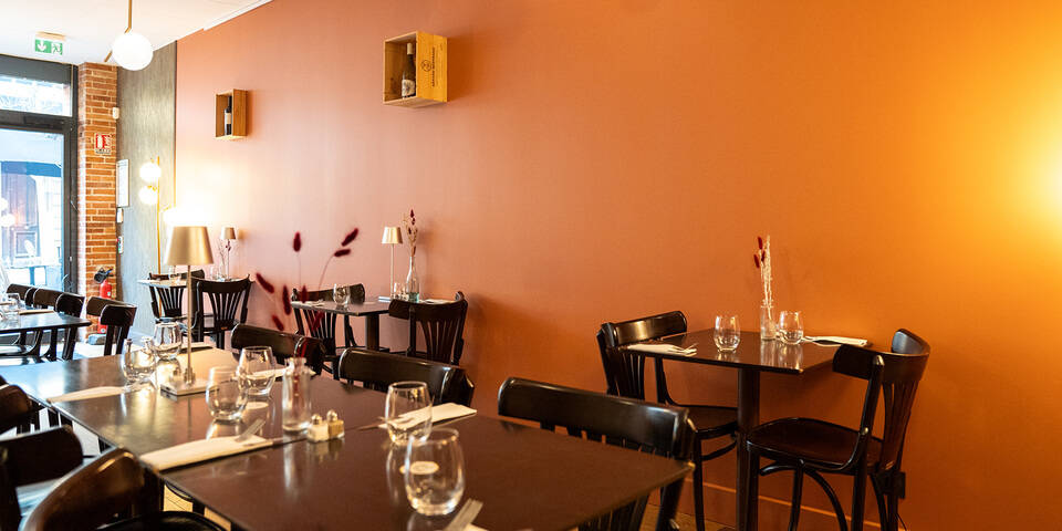 restaurant