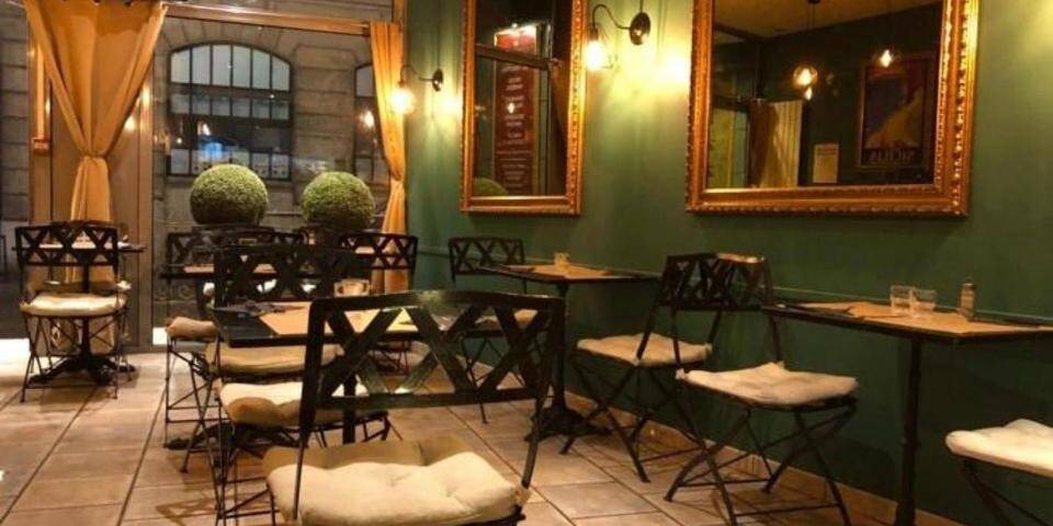 restaurant