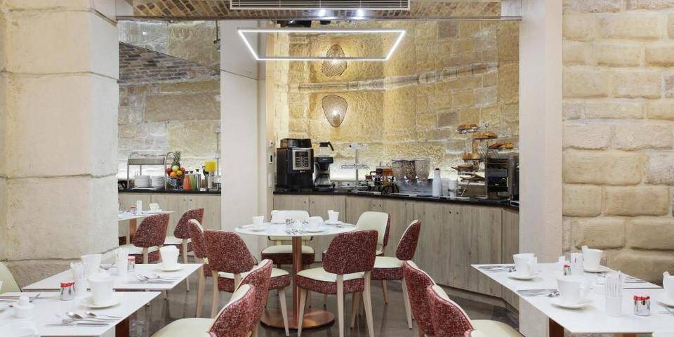 restaurant