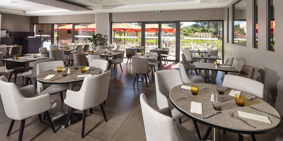 restaurant