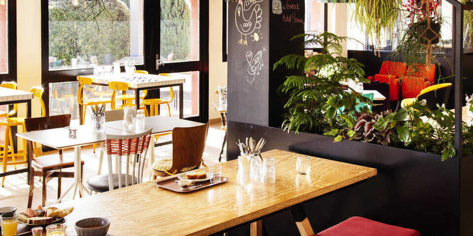 restaurant