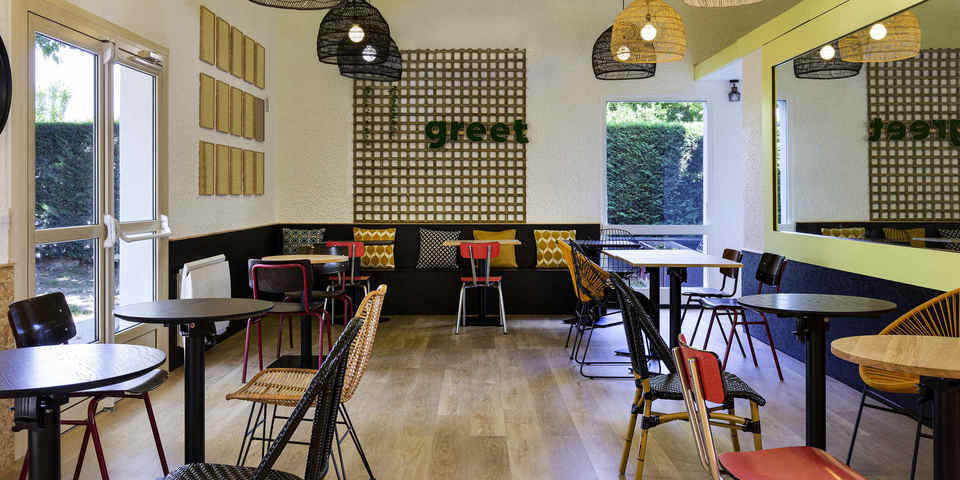 restaurant