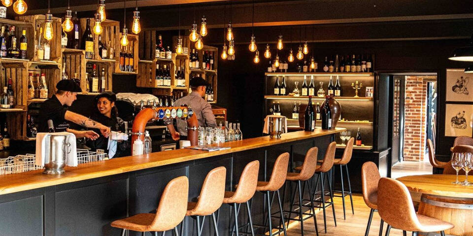 restaurant