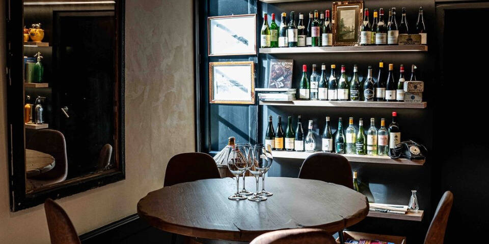 restaurant