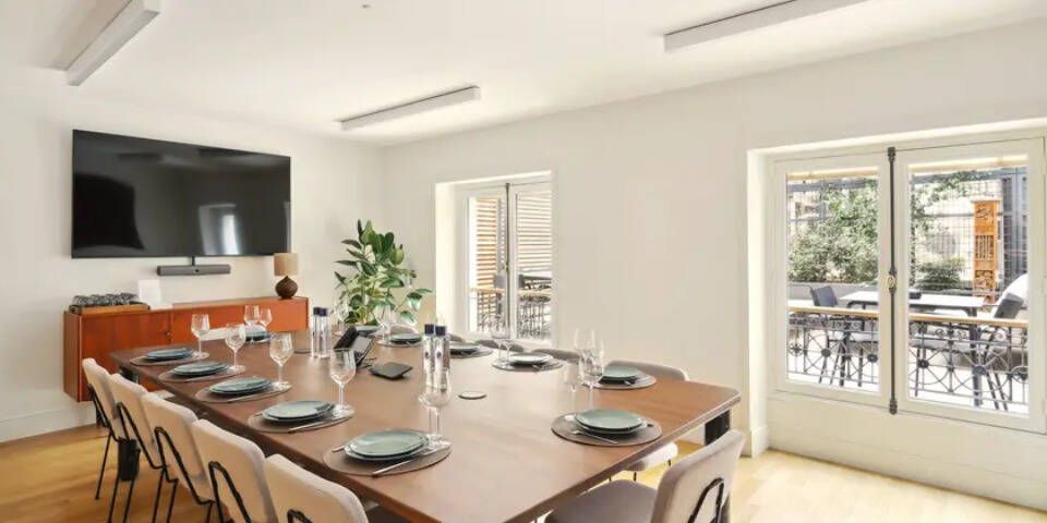 restaurant