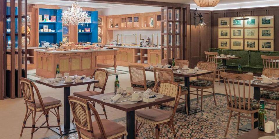 restaurant