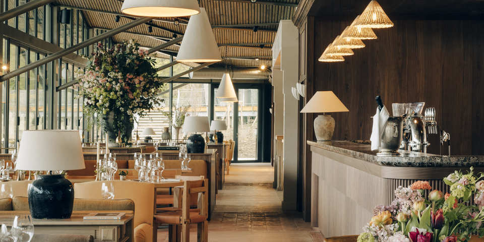 restaurant