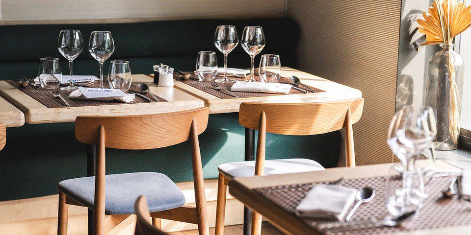 restaurant