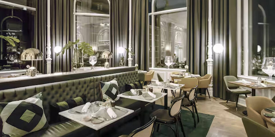 restaurant