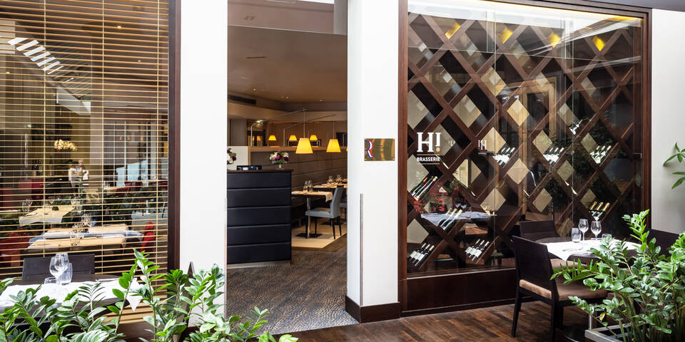 restaurant