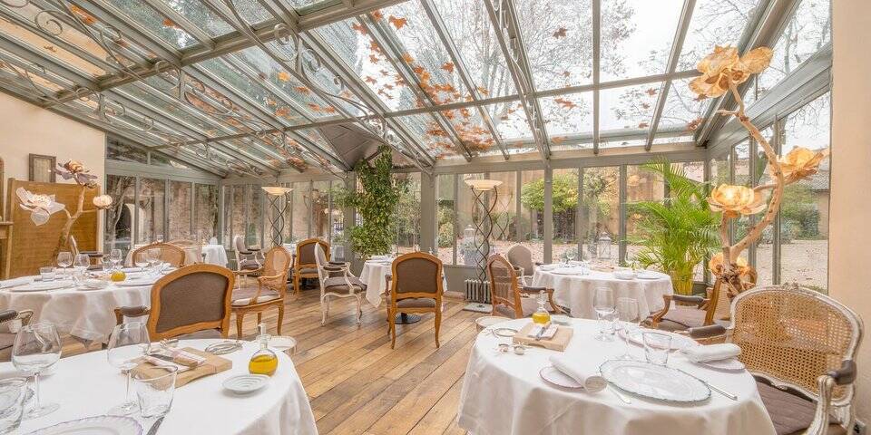 restaurant