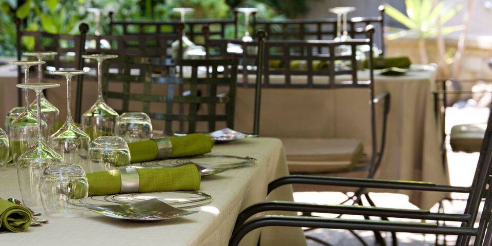 restaurant