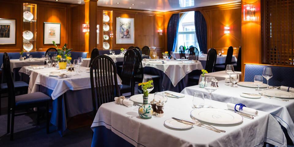 restaurant