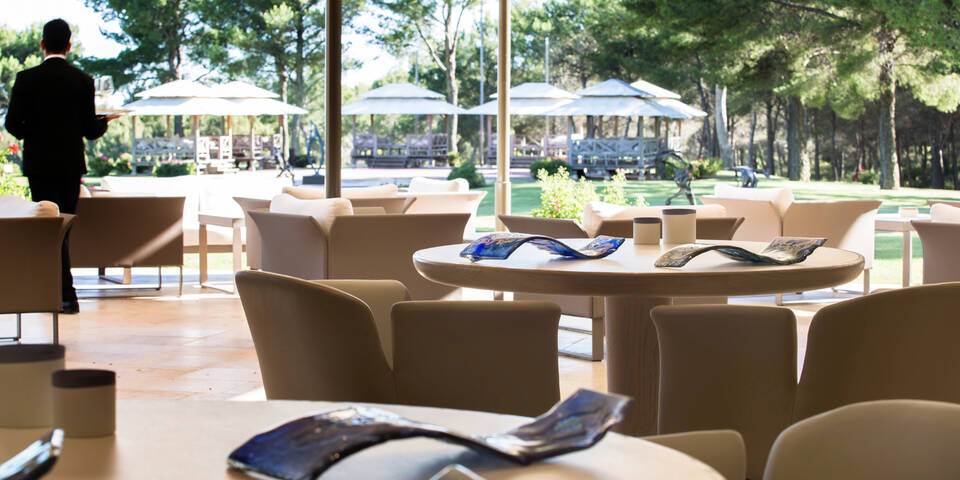 restaurant
