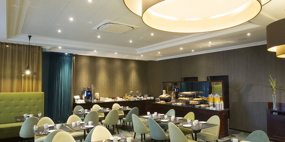 restaurant