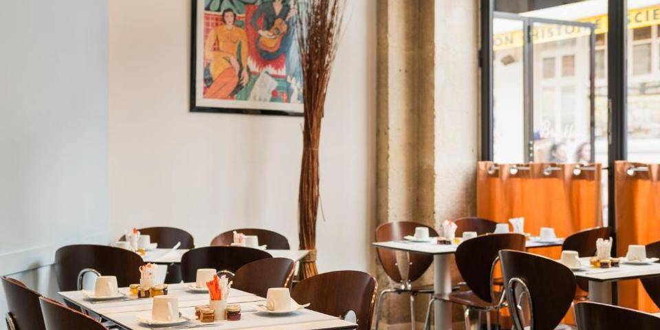 restaurant