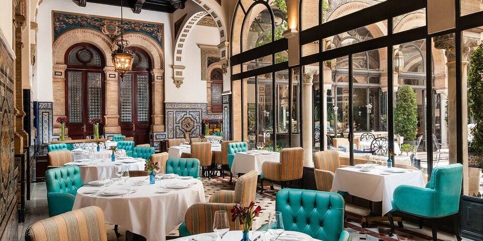 restaurant