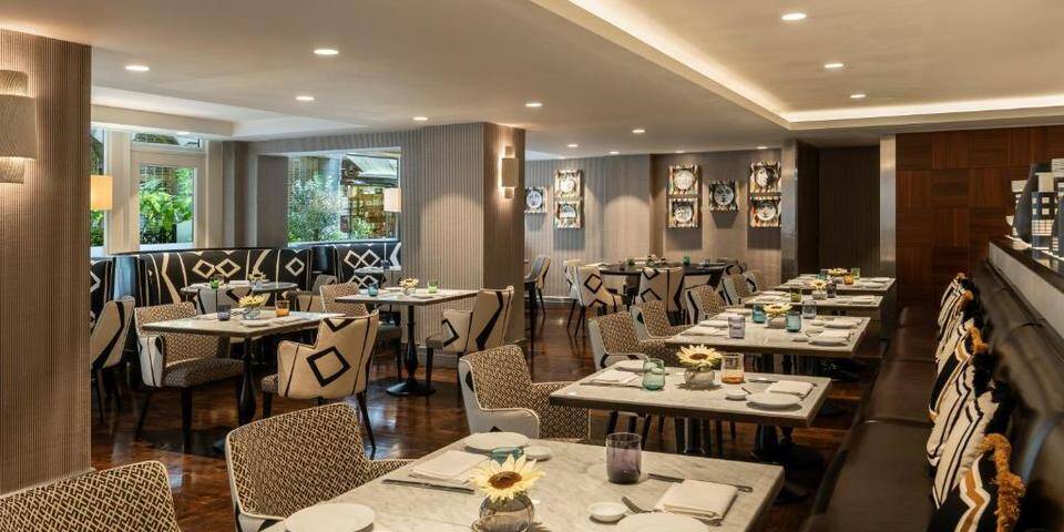 restaurant