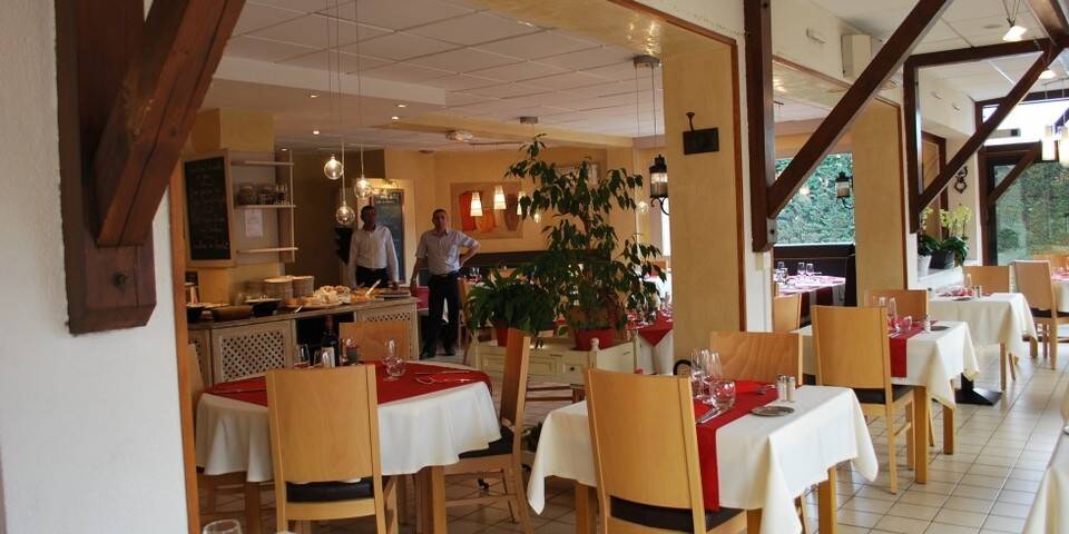 restaurant