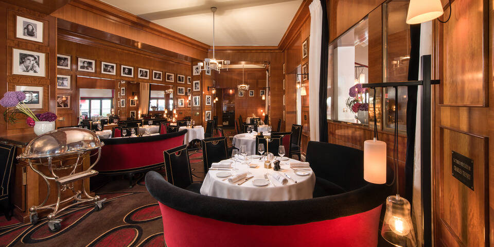 restaurant