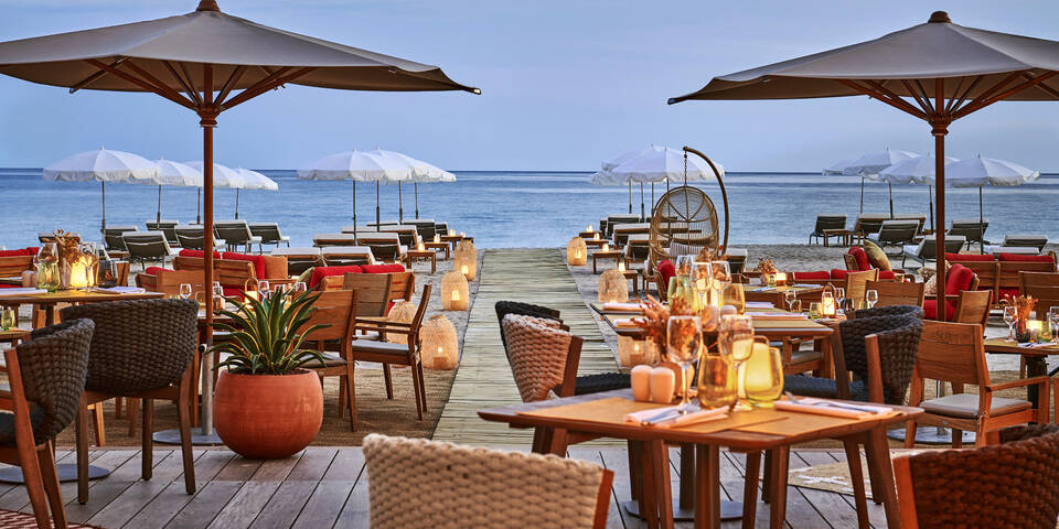 restaurant
