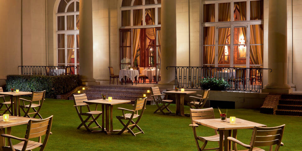 restaurant