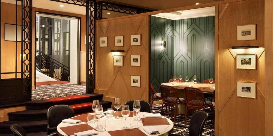 restaurant