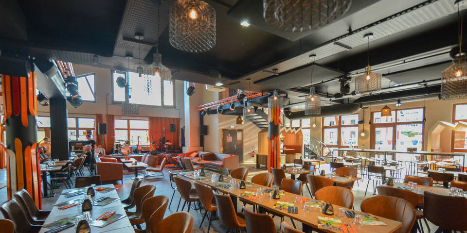 restaurant
